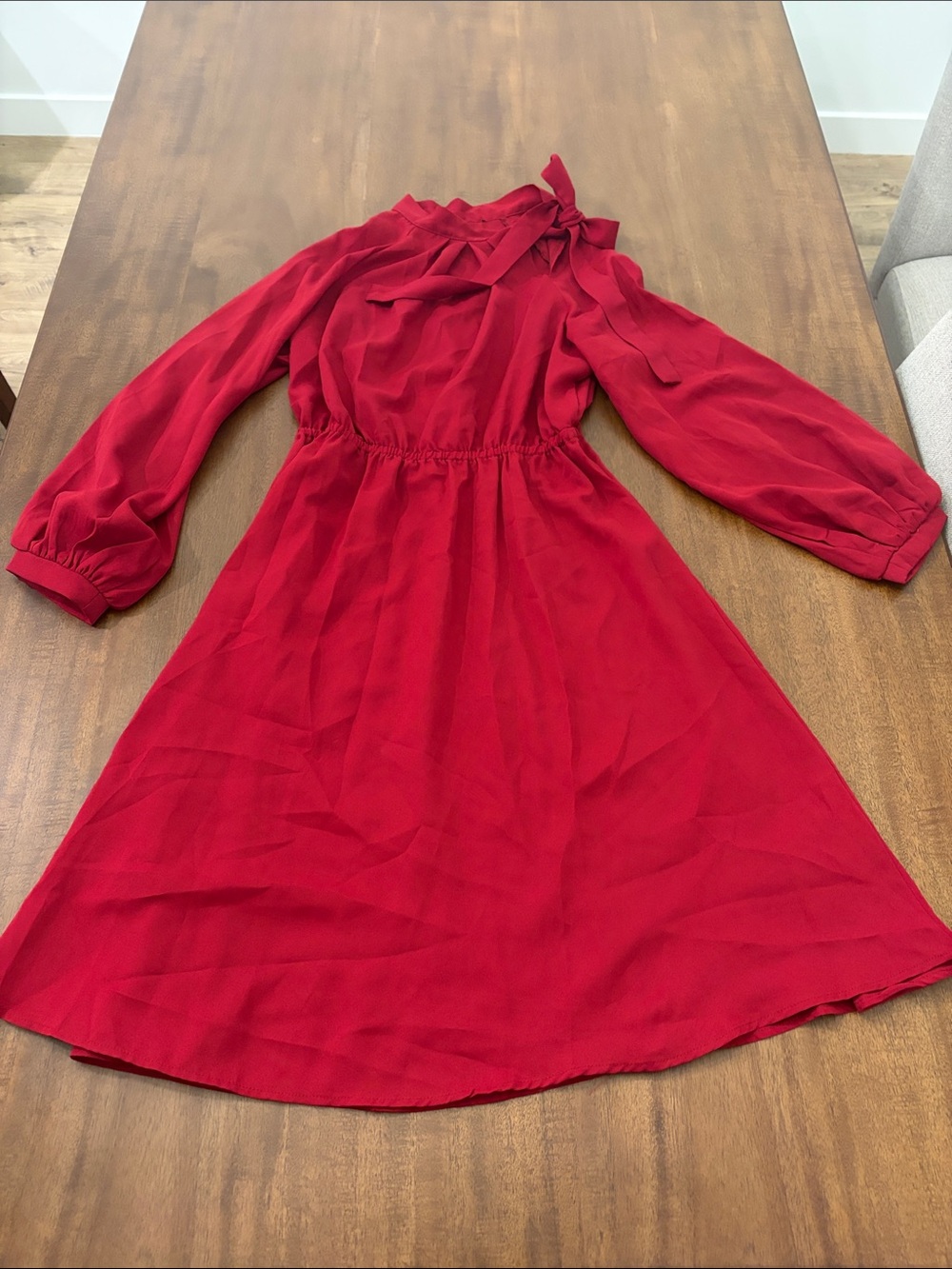 Women's Red Long Sleeve Tie-Neck Dress